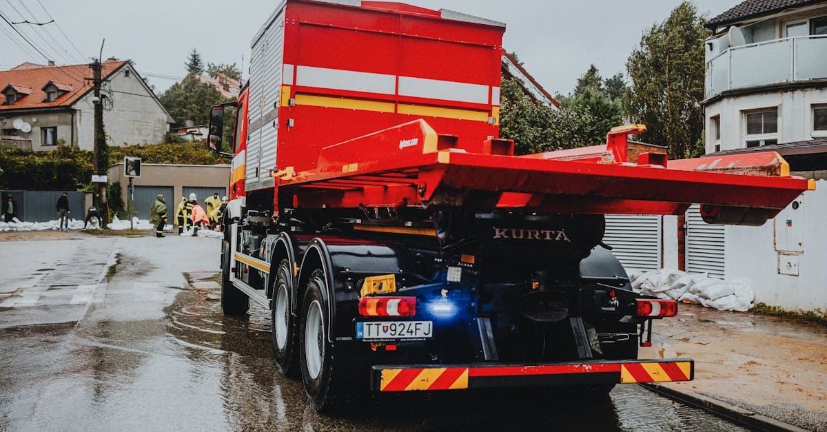 Cover Image for Roadside Assistance for Dead Batteries: What to Expect