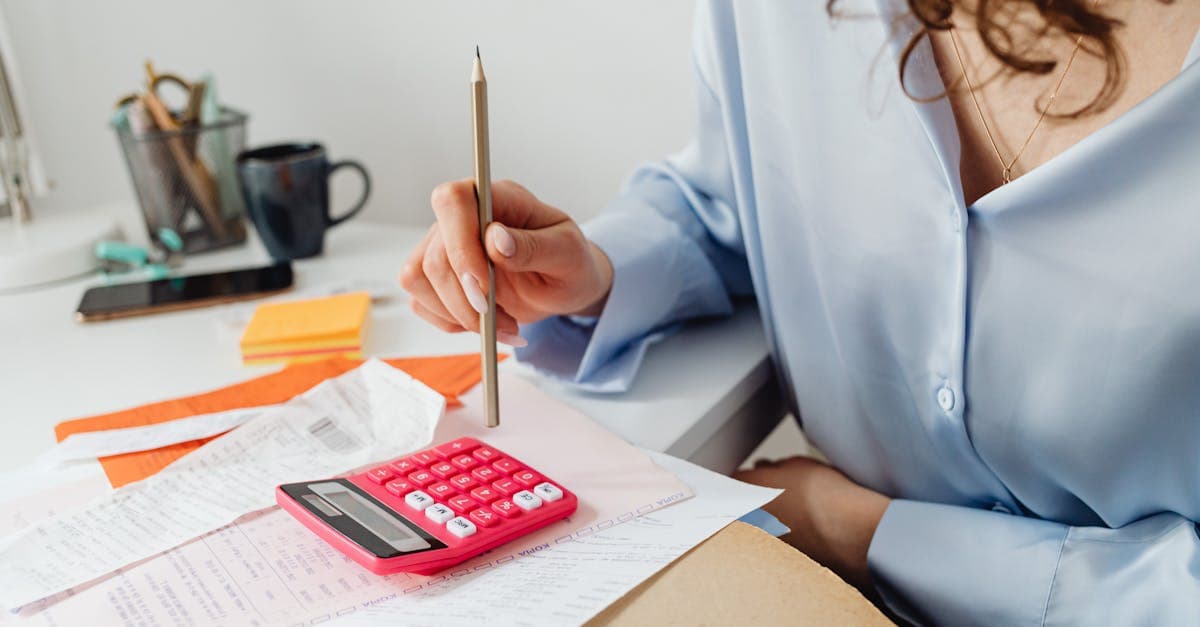 Cover Image for The Deductible and Premium Tradeoff: How Raising Your Deductible Lowers Your Premium